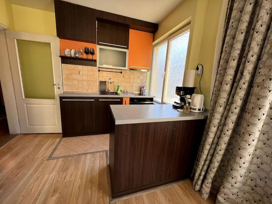 Lovely 2-Bedroom Rental Unit In Sofia Esterno foto